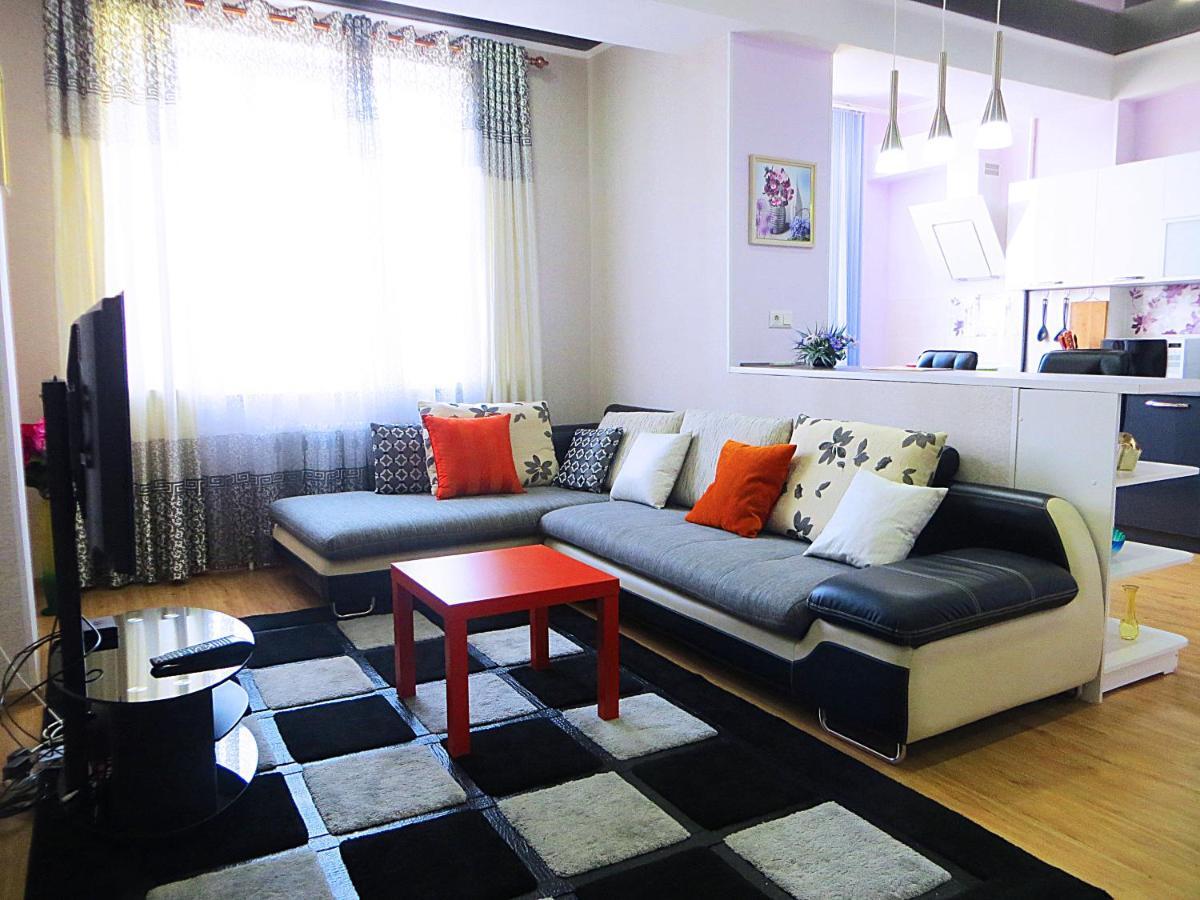 Panoramic Studio Apartments With Mountain Views Bişkek Dış mekan fotoğraf